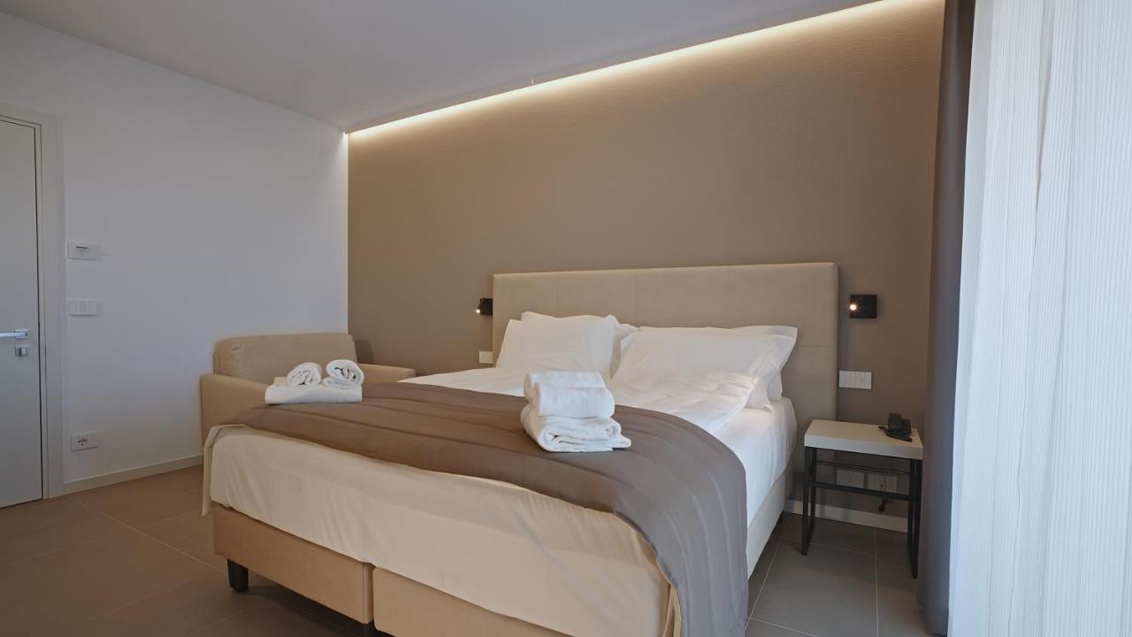 Hotel Cristal Sirmione Ngoại thất bức ảnh
