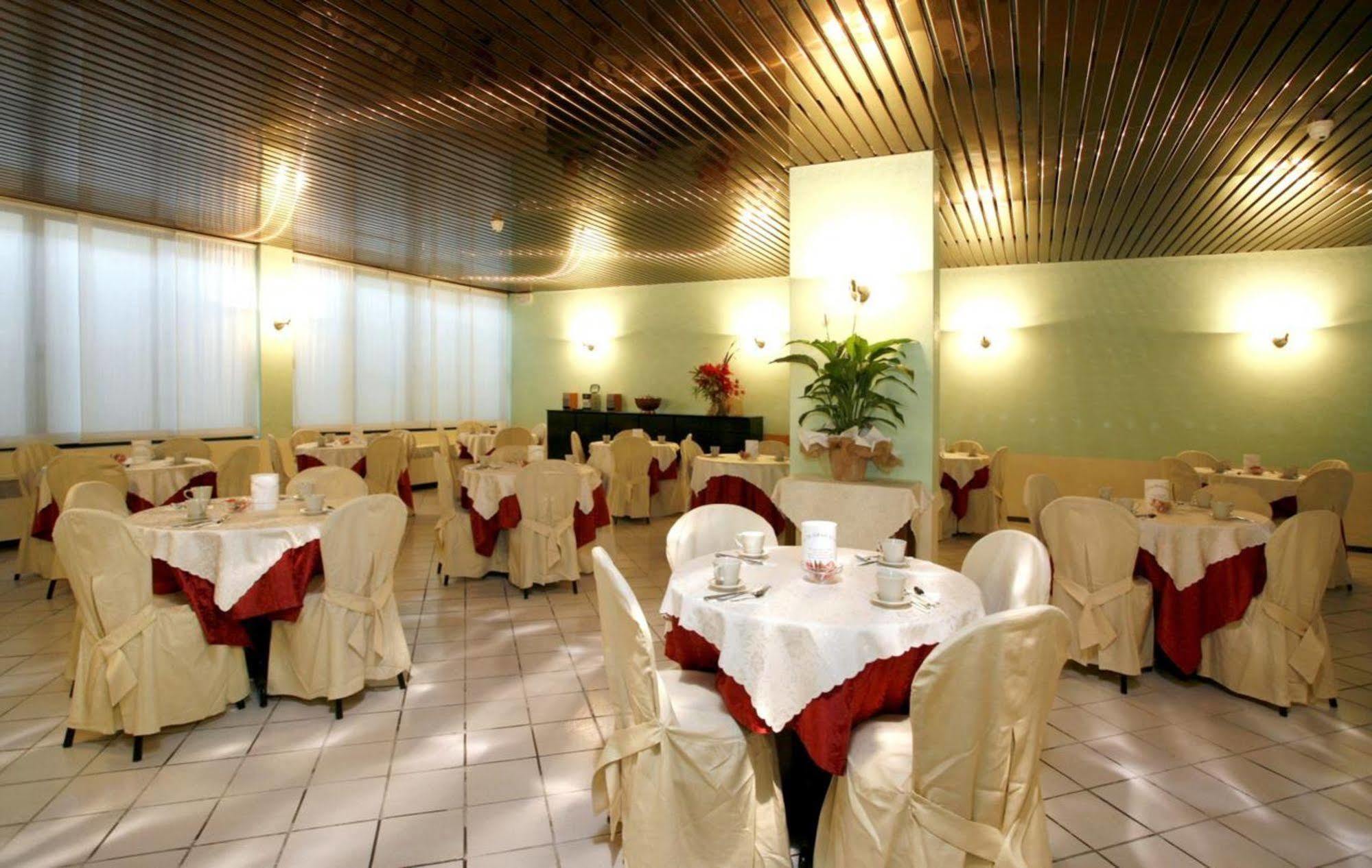 Hotel Cristal Sirmione Ngoại thất bức ảnh
